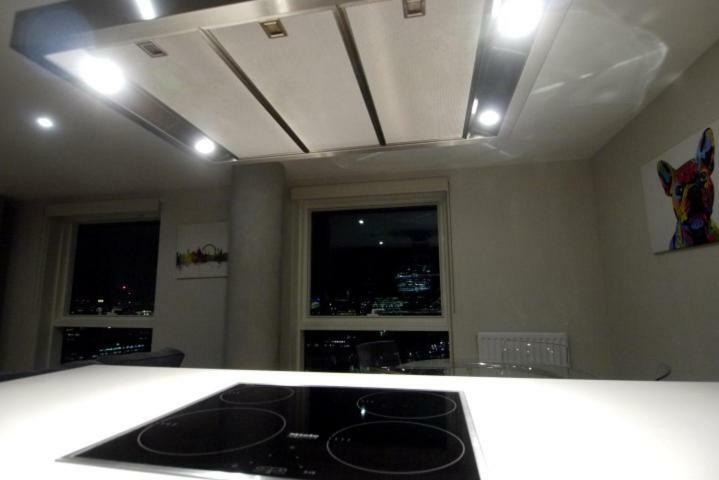 Apartment One Commercial Street *